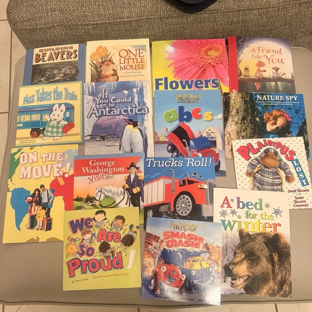 Lot of 35 Children's Books Story time‎ Daycare, Fox, Trucks, Bed Time,
